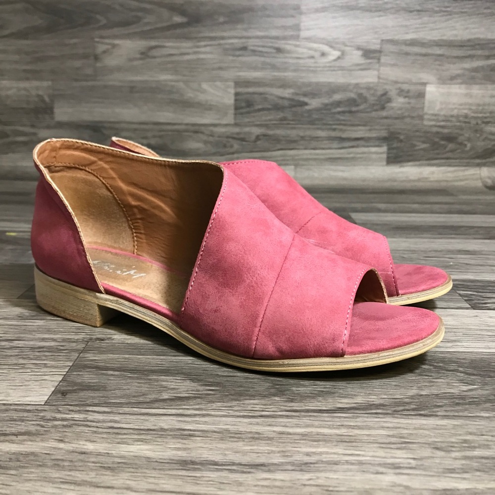 Mi.im Pink Sandals